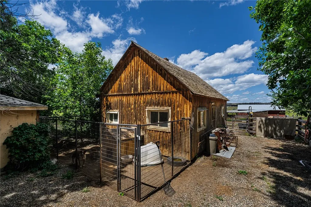 2542 S 28th Road Ballantine MT 59006