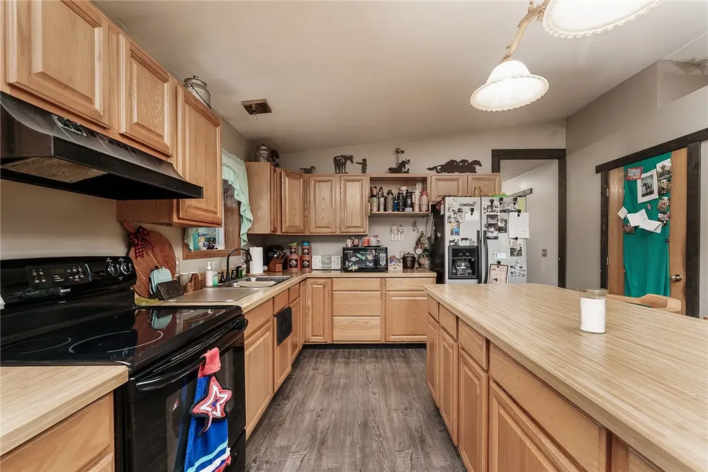 2542 S 28th Road Ballantine MT 59006