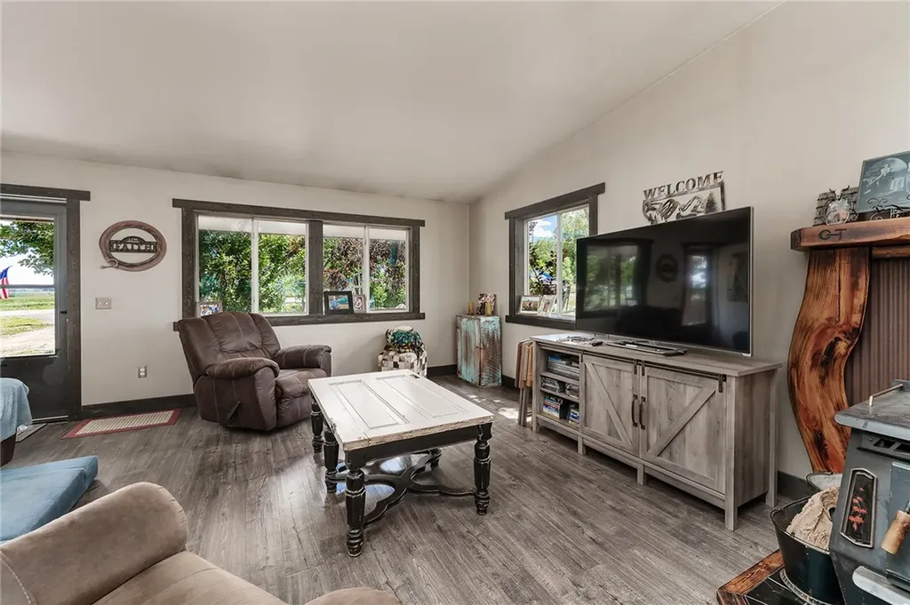 2542 S 28th Road Ballantine MT 59006