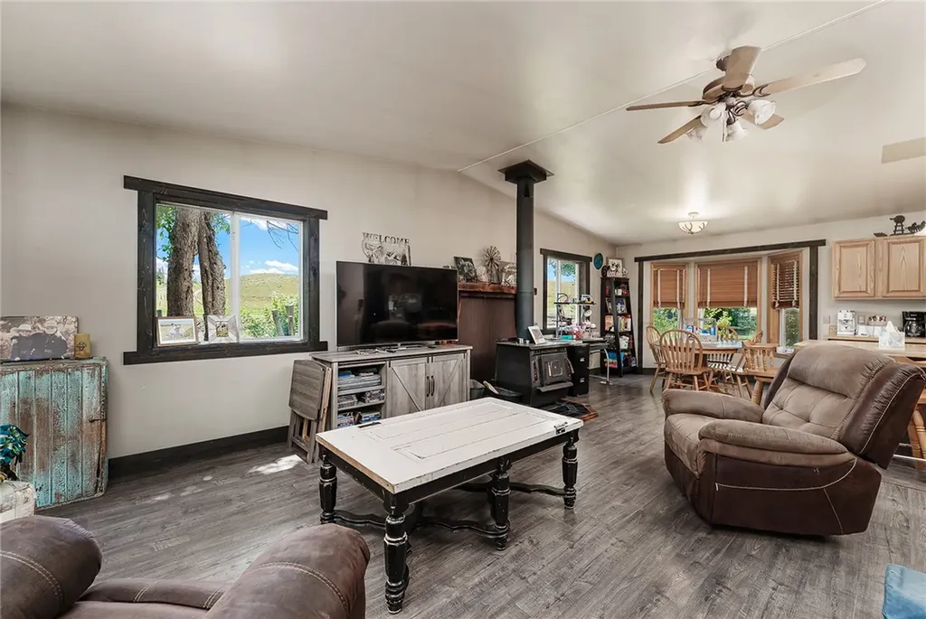 2542 S 28th Road Ballantine MT 59006