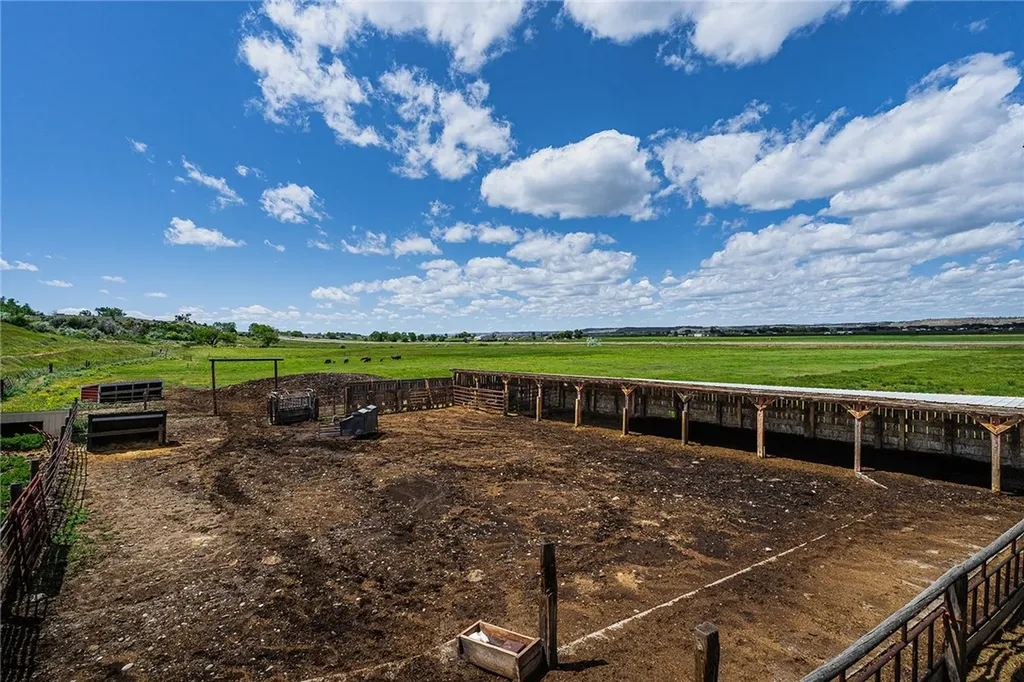 2542 S 28th Road Ballantine MT 59006