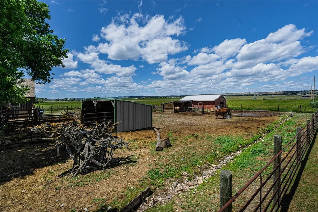 2542 S 28th Road Ballantine MT 59006