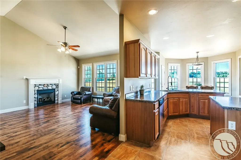 29 Rosebud View Roberts MT 59070