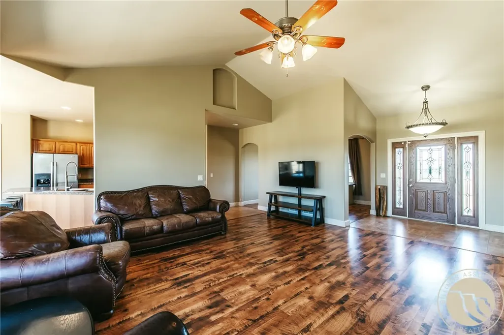 29 Rosebud View Roberts MT 59070