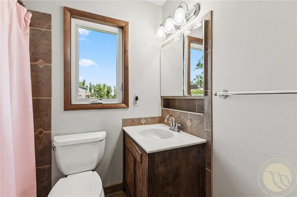 7851 Spear Drive Shepherd MT 59079