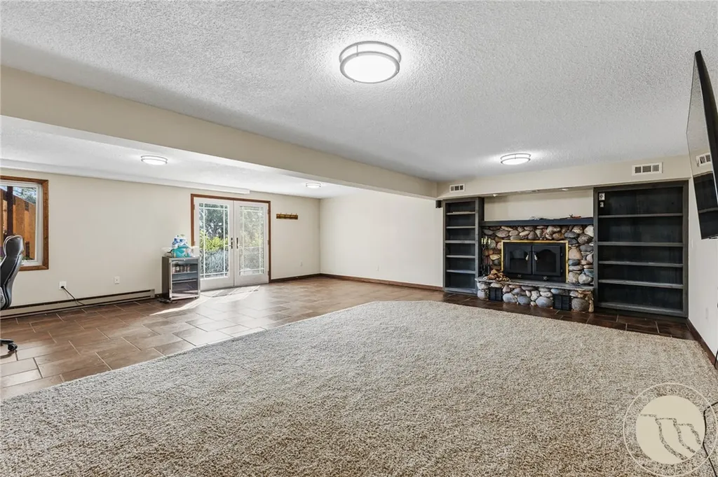 7851 Spear Drive Shepherd MT 59079