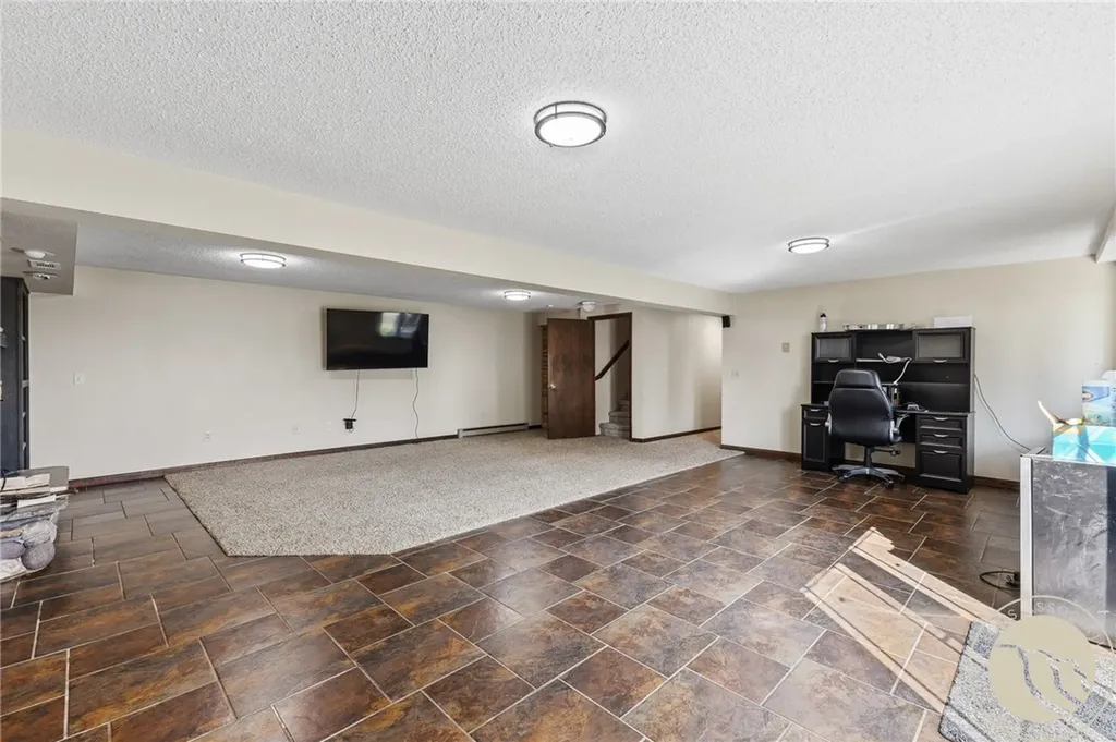 7851 Spear Drive Shepherd MT 59079