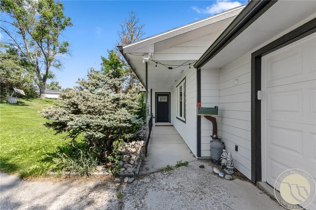 7851 Spear Drive Shepherd MT 59079