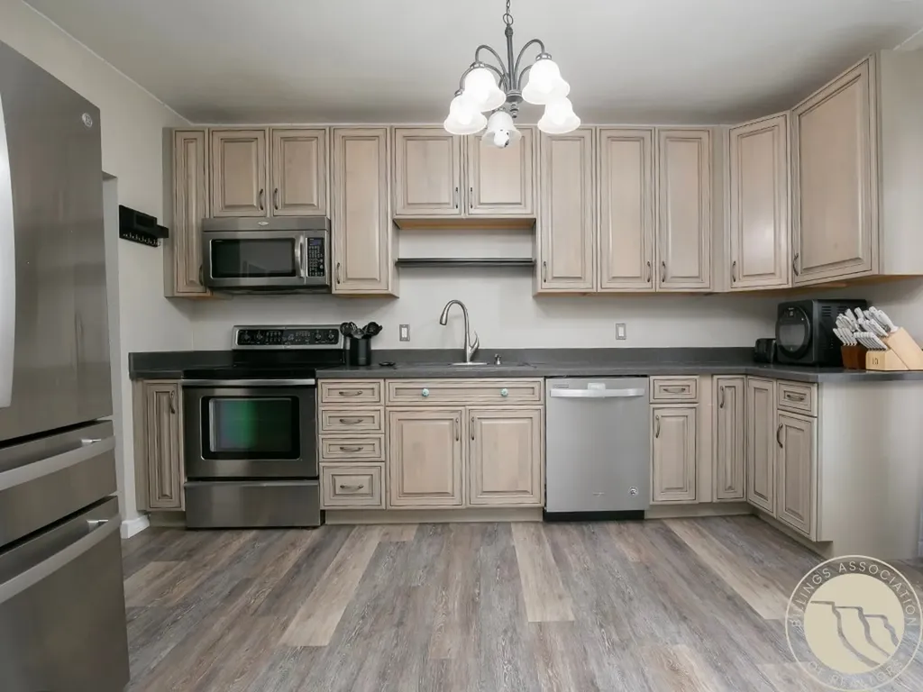 528 N Lakeview Drive Billings MT 59105