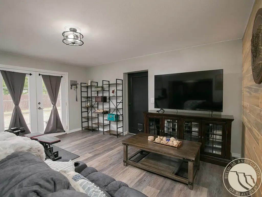 528 N Lakeview Drive Billings MT 59105