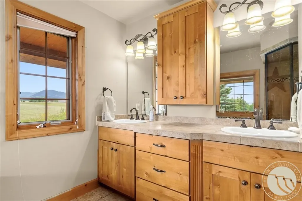 27 Creek Hill Lane Red Lodge MT 59068