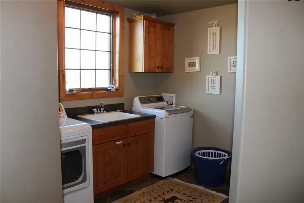 27 Creek Hill Lane Red Lodge MT 59068