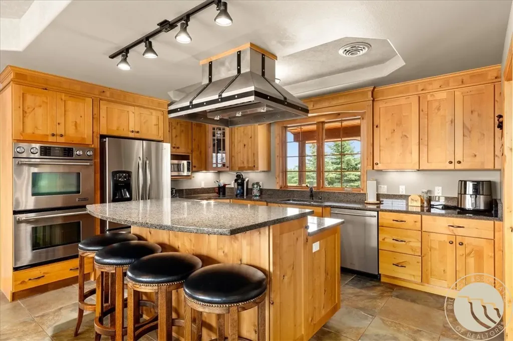 27 Creek Hill Lane Red Lodge MT 59068