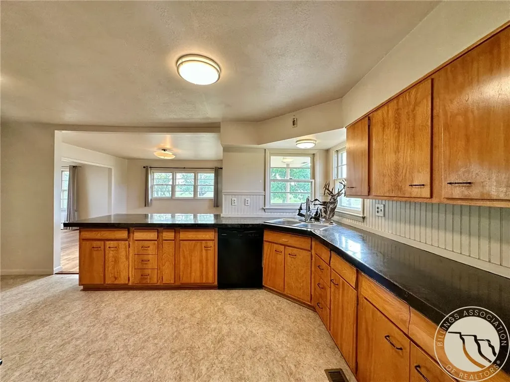 417 River Avenue E Ryegate MT 59074