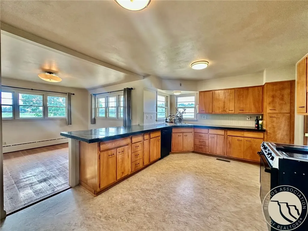 417 River Avenue E Ryegate MT 59074