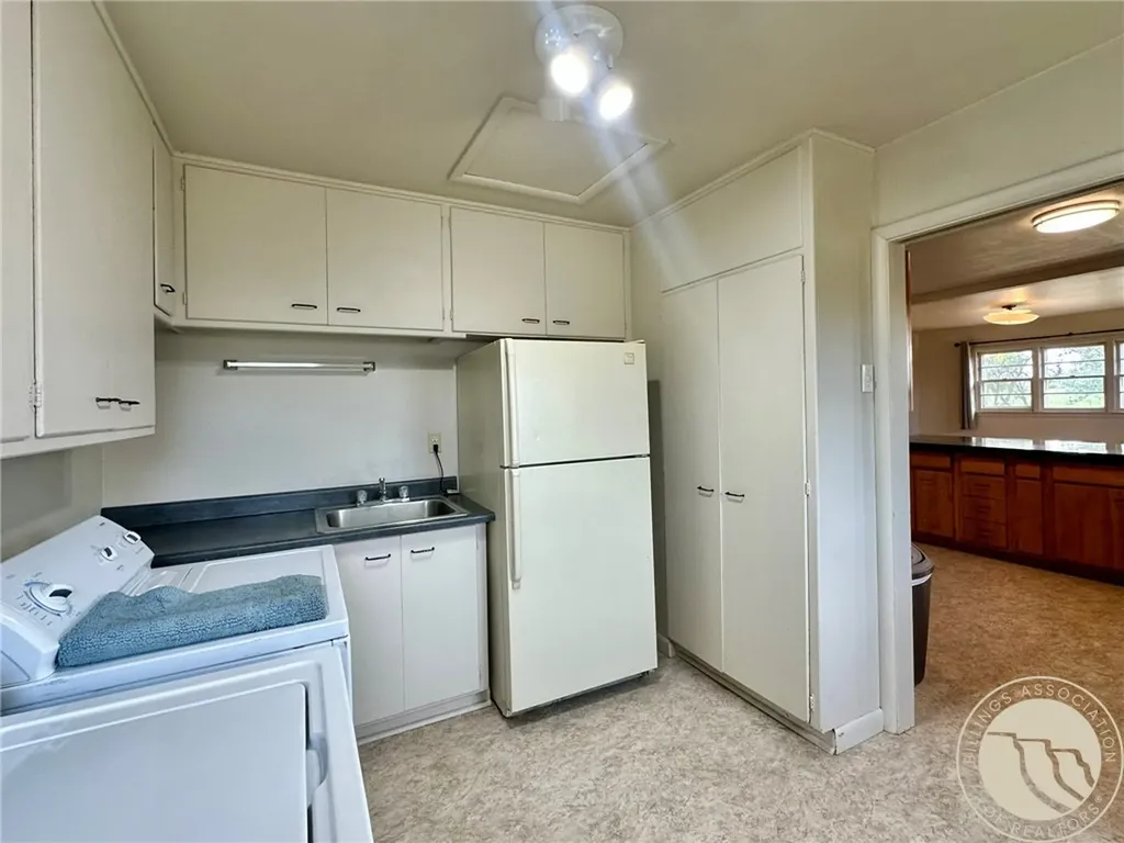 417 River Avenue E Ryegate MT 59074