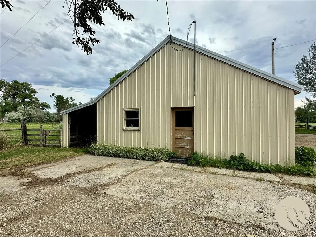 417 River Avenue E Ryegate MT 59074