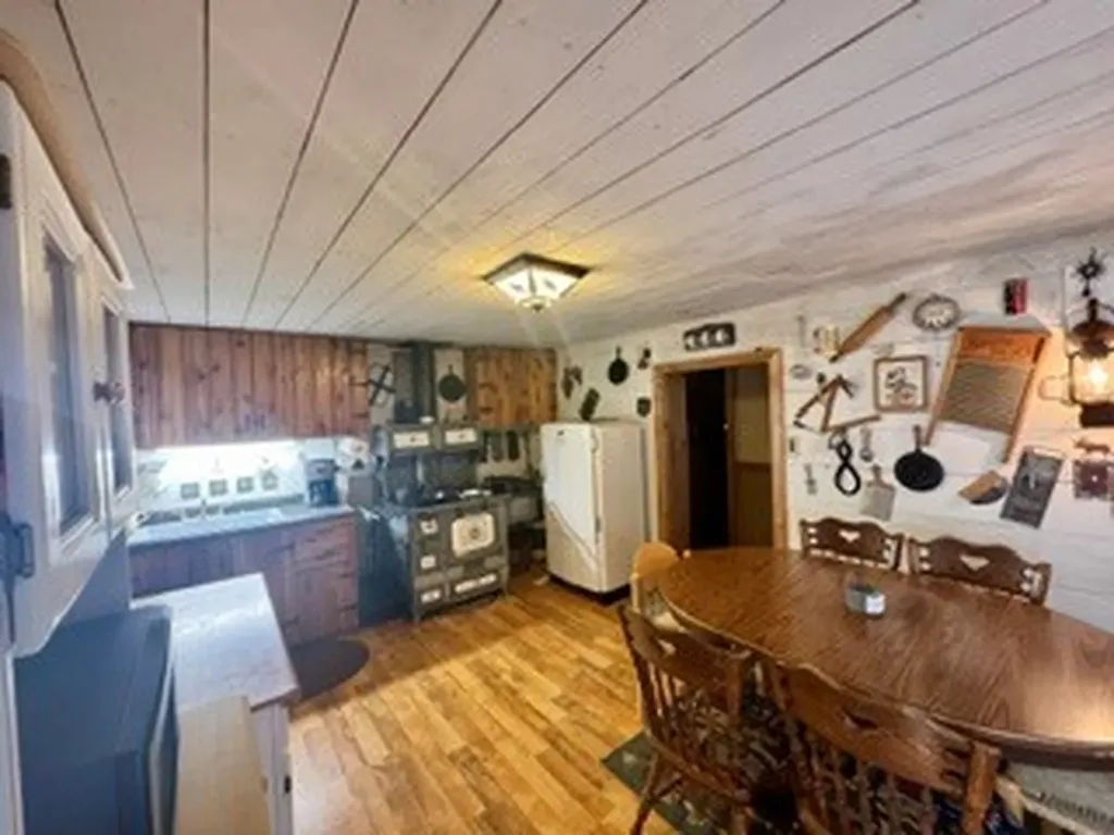 27 Snow Creek Road Red Lodge MT 59068