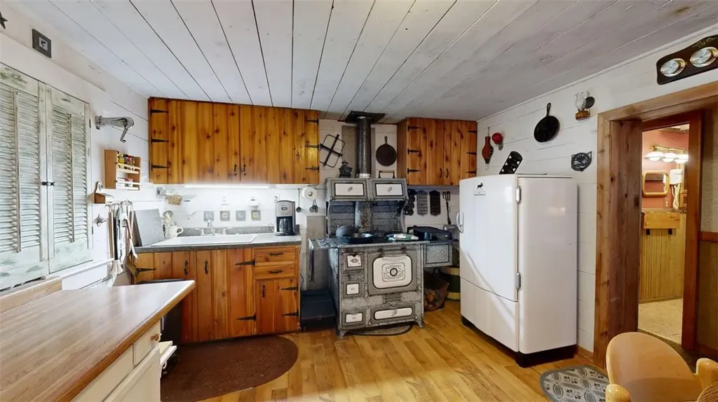 27 Snow Creek Road Red Lodge MT 59068