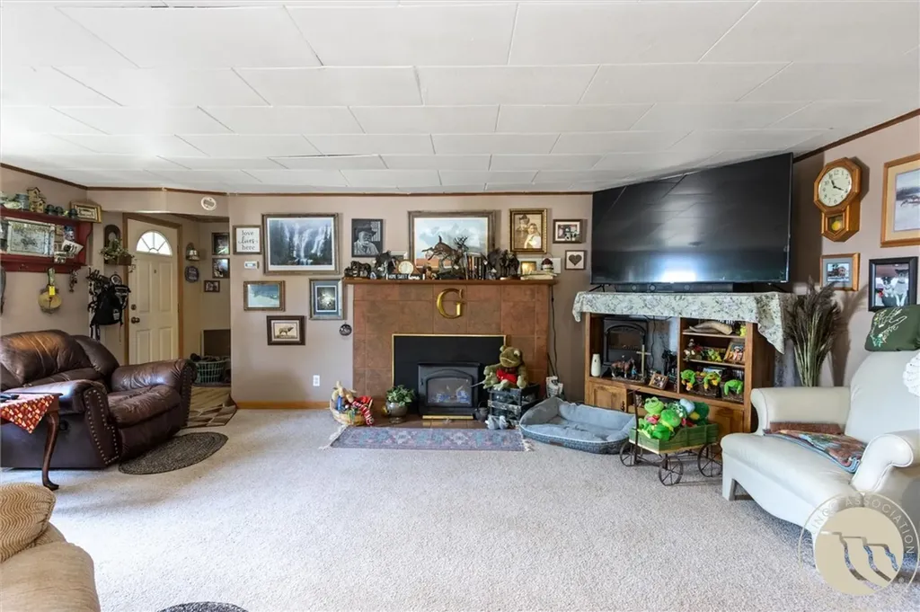 111 West Carbon Avenue Joliet MT 59041
