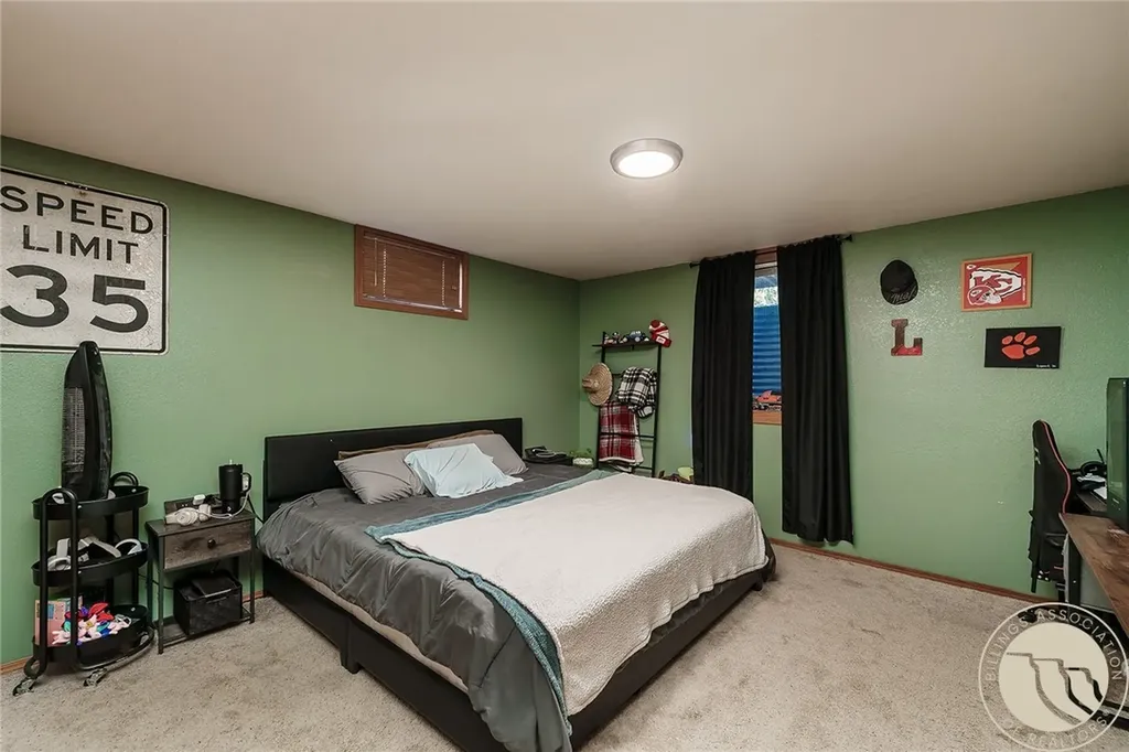 525 E 6th Avenue N Columbus MT 59019