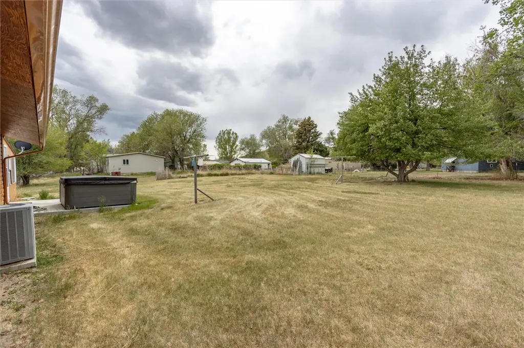 15 Cactus Drive Fromberg MT 59029