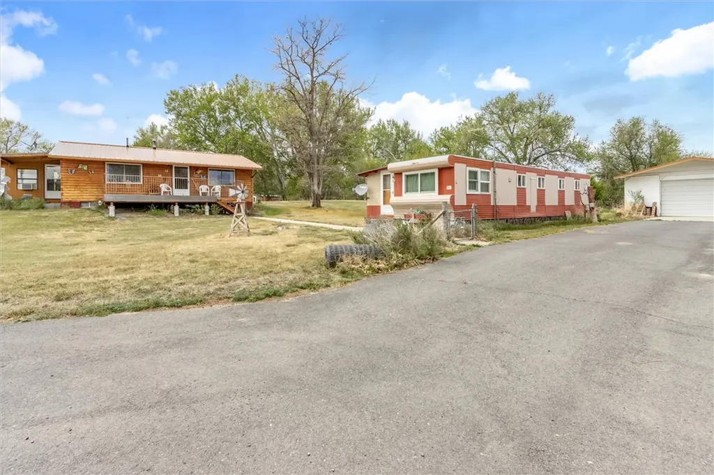 15 Cactus Drive Fromberg MT 59029
