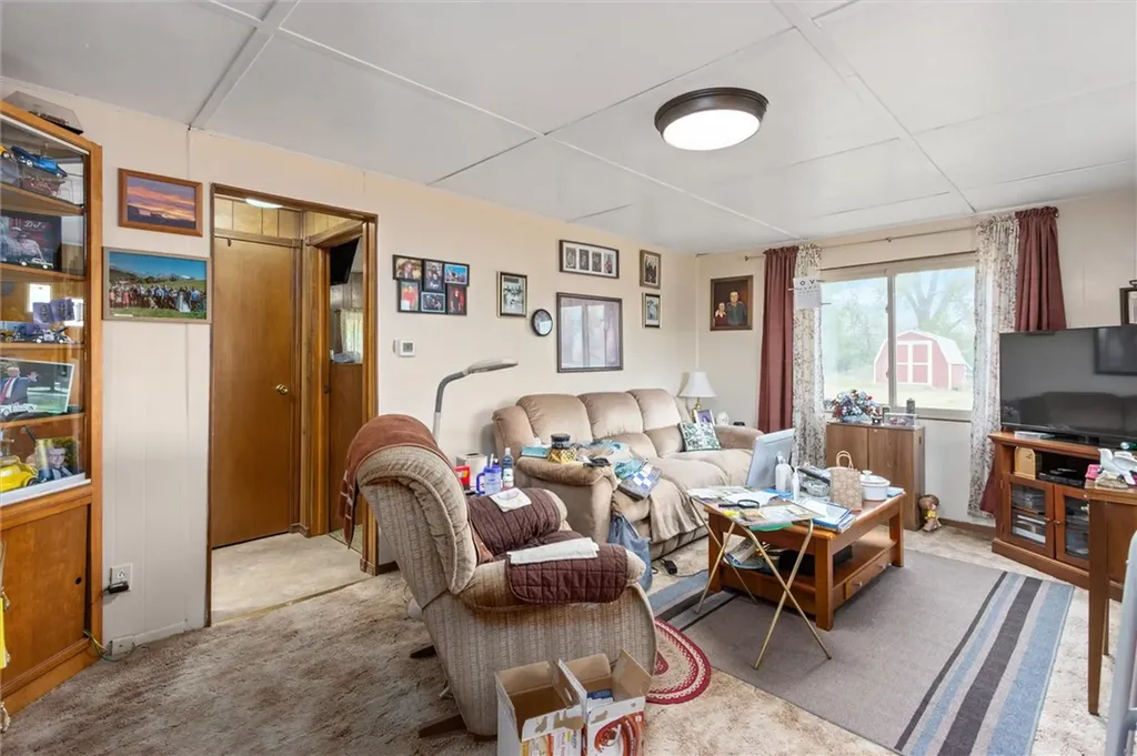 15 Cactus Drive Fromberg MT 59029