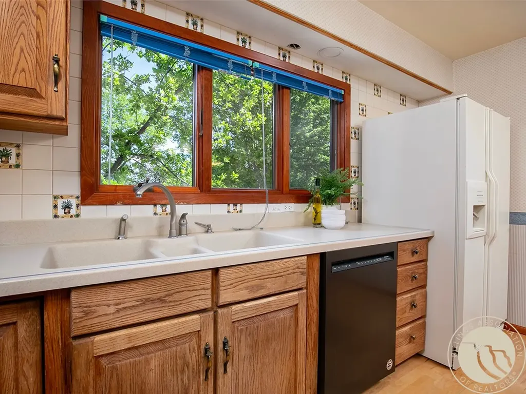 46 River View Road Park City MT 59063