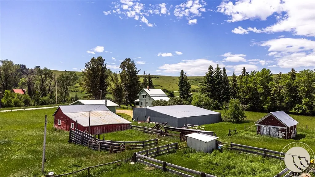 6058 Cottonwood Creek Road Lewistown MT 59457