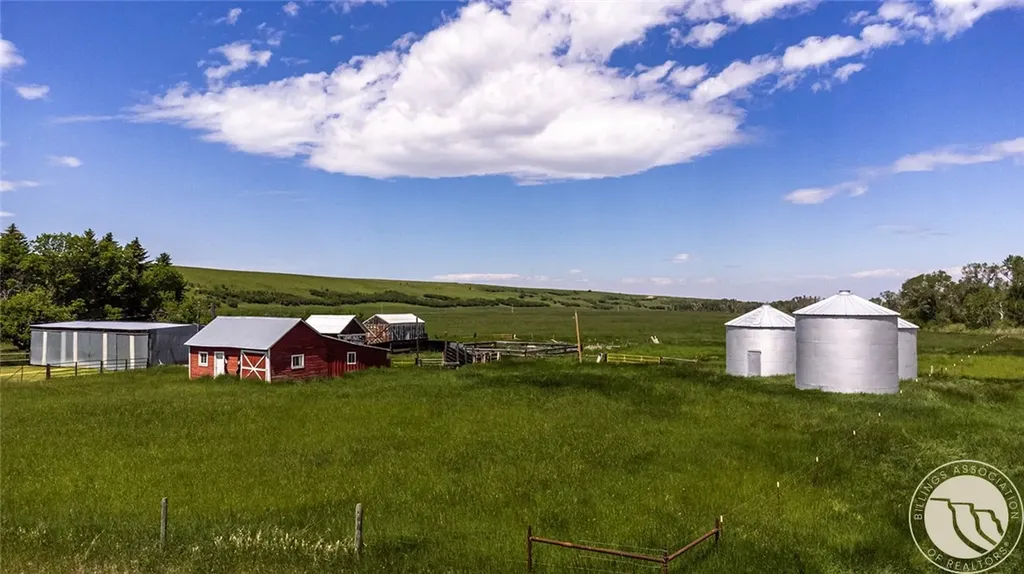 6058 Cottonwood Creek Road Lewistown MT 59457