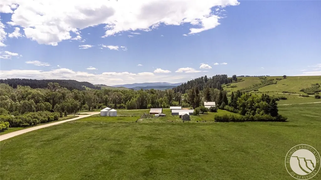 6058 Cottonwood Creek Road Lewistown MT 59457