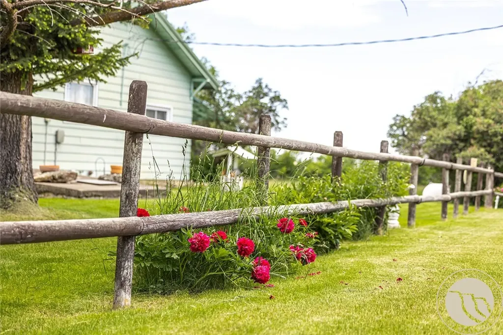 6058 Cottonwood Creek Road Lewistown MT 59457