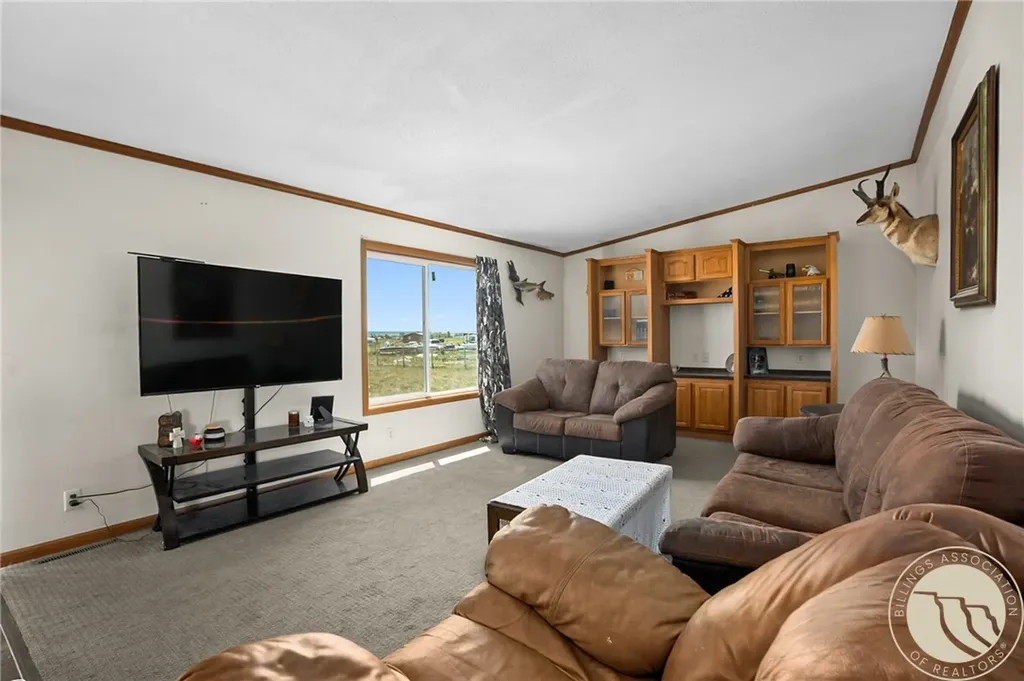 6733 High Hill Road Shepherd MT 59079