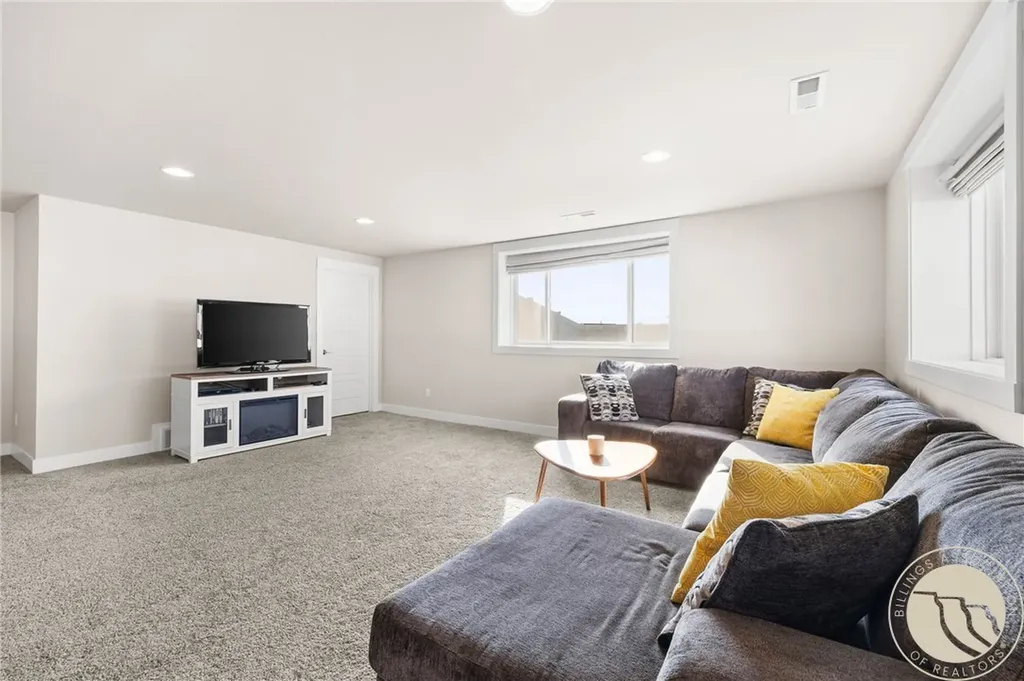 3202 Harrier Lane Billings MT 59106