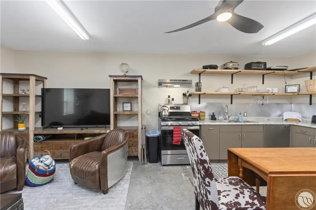 1655 1st Ave S Unit #5 Columbus MT 59019