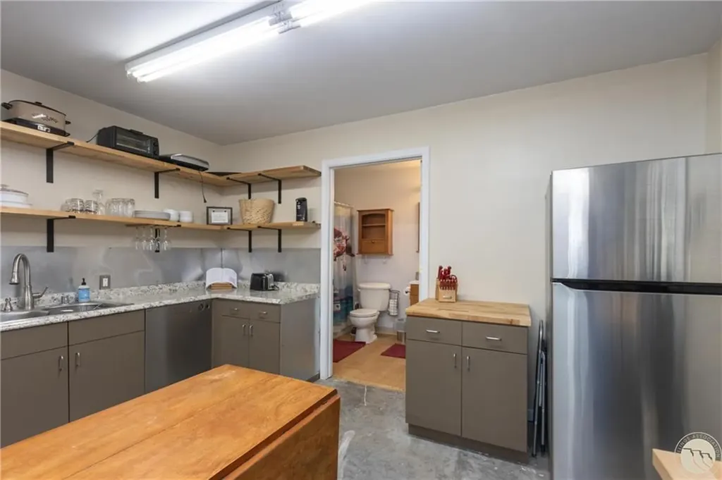 1655 1st Ave S Unit #5 Columbus MT 59019
