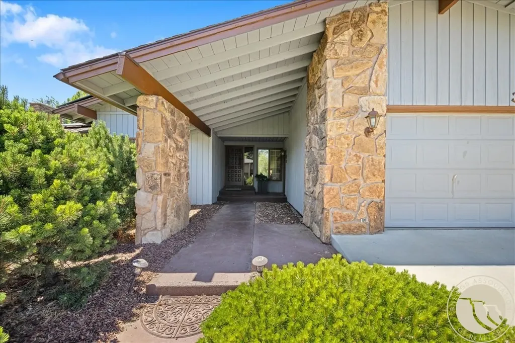 3102 Gloxinia Drive Billings MT 59102