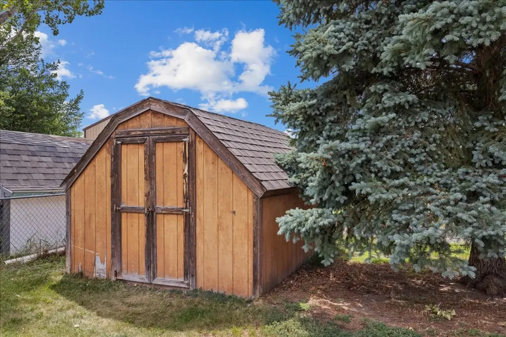 1328 Beartooth Drive Laurel MT 59044
