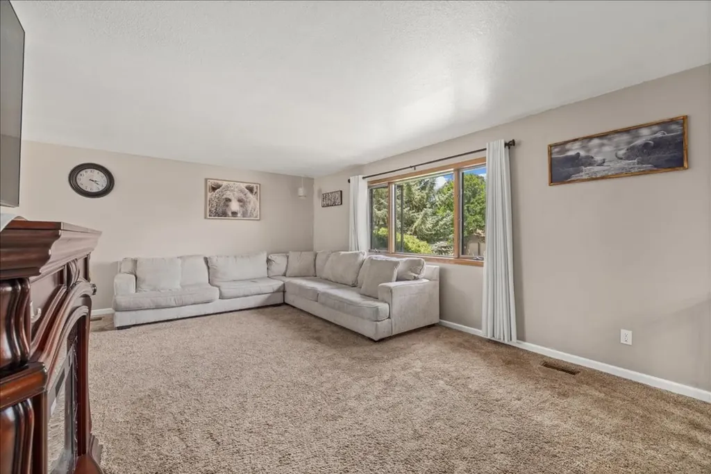 1328 Beartooth Drive Laurel MT 59044