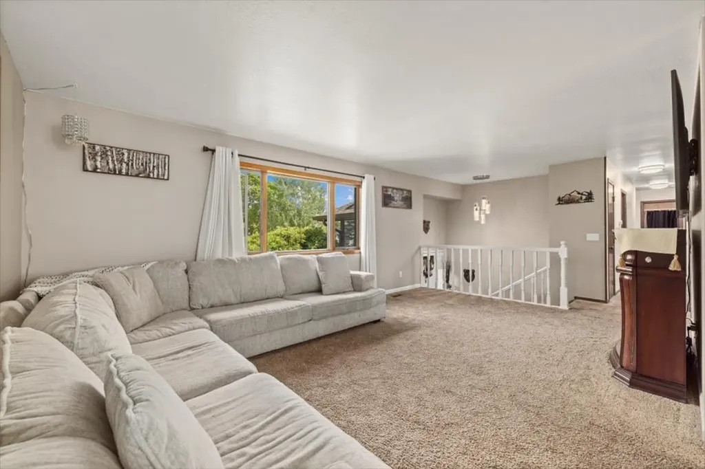 1328 Beartooth Drive Laurel MT 59044