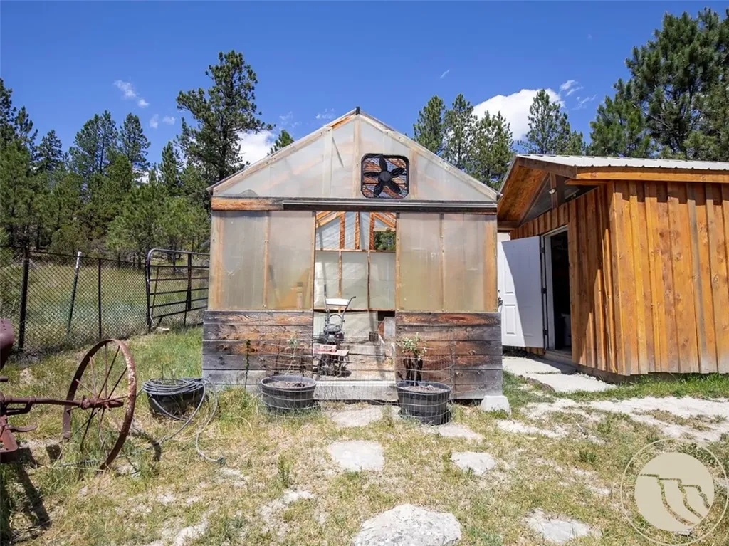 133 Haystack Coulee Road Reed Point MT 59069