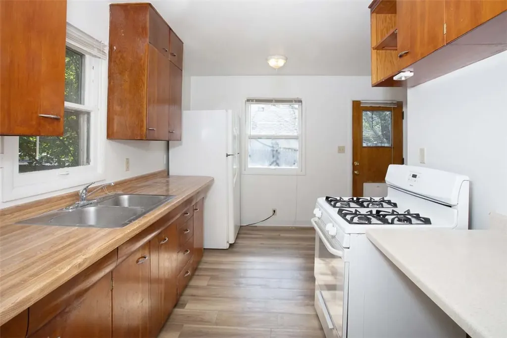 916 & 916 1/2 Howard Avenue Billings MT 59101