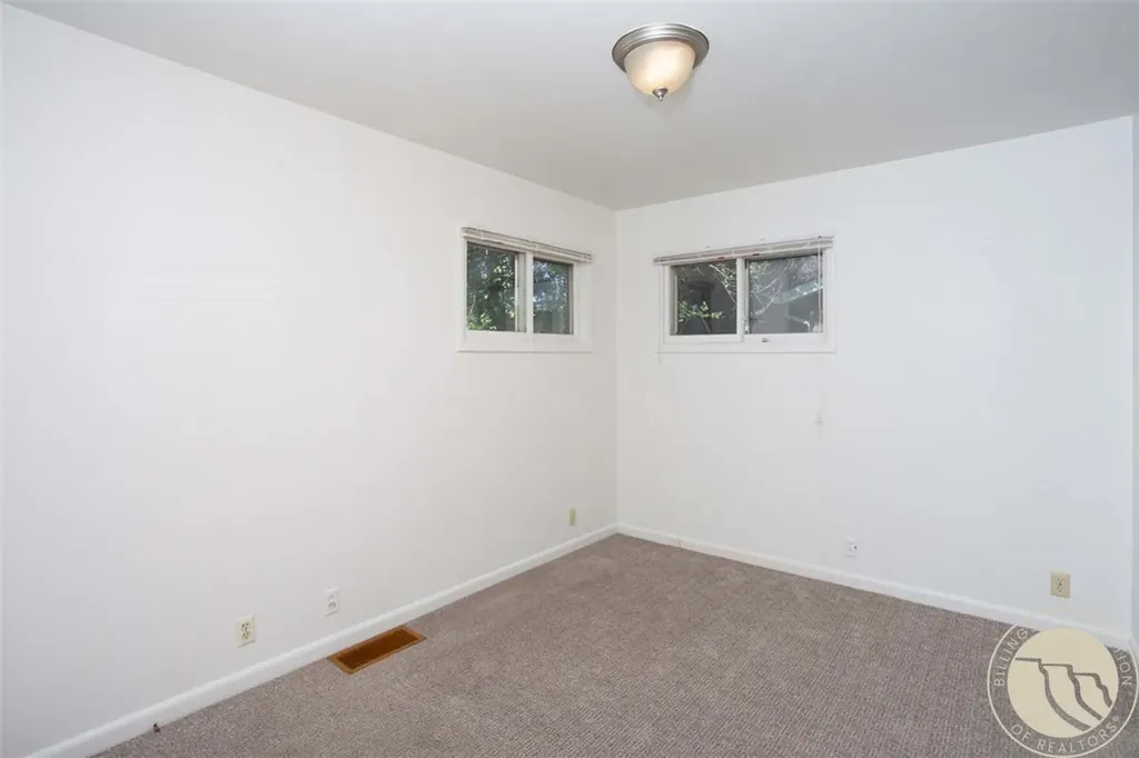 916 & 916 1/2 Howard Avenue Billings MT 59101