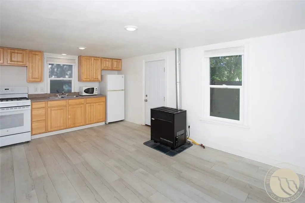 916 & 916 1/2 Howard Avenue Billings MT 59101