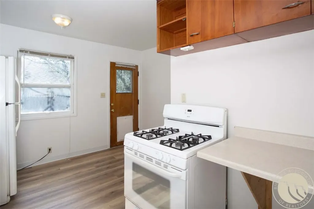 916 & 916 1/2 Howard Avenue Billings MT 59101