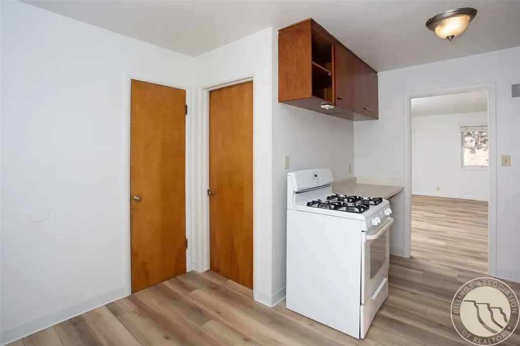 916 & 916 1/2 Howard Avenue Billings MT 59101
