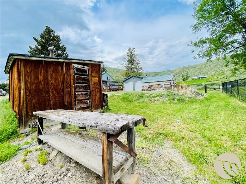 135 N First Street Bearcreek MT 59007
