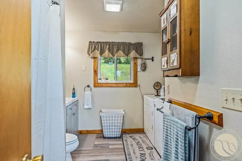 24 Sioux Trail Nye MT 59061