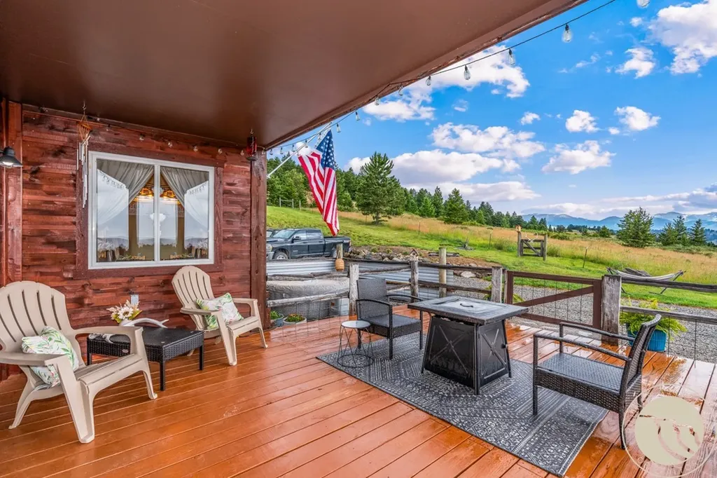 24 Sioux Trail Nye MT 59061